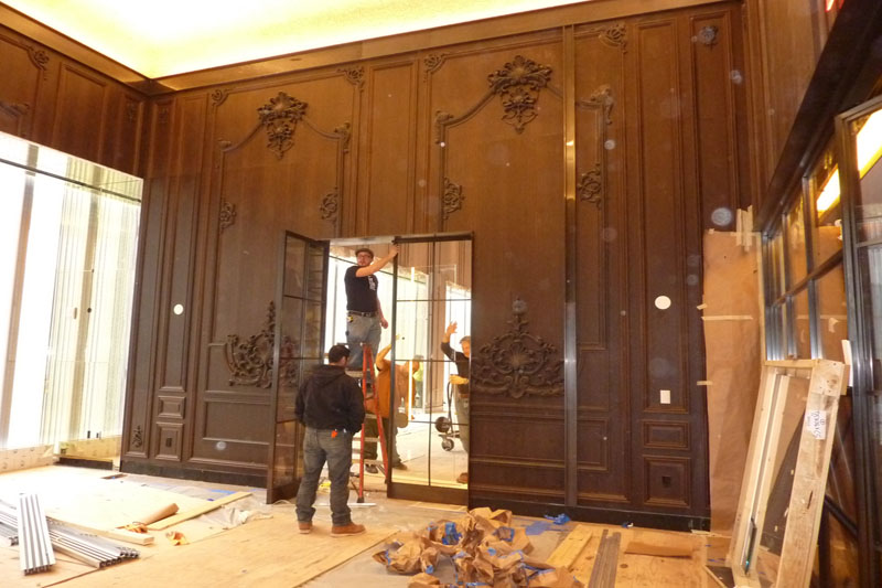 Baccarat Hotel NYC Raeuchereiche Wandvertaefelung 2